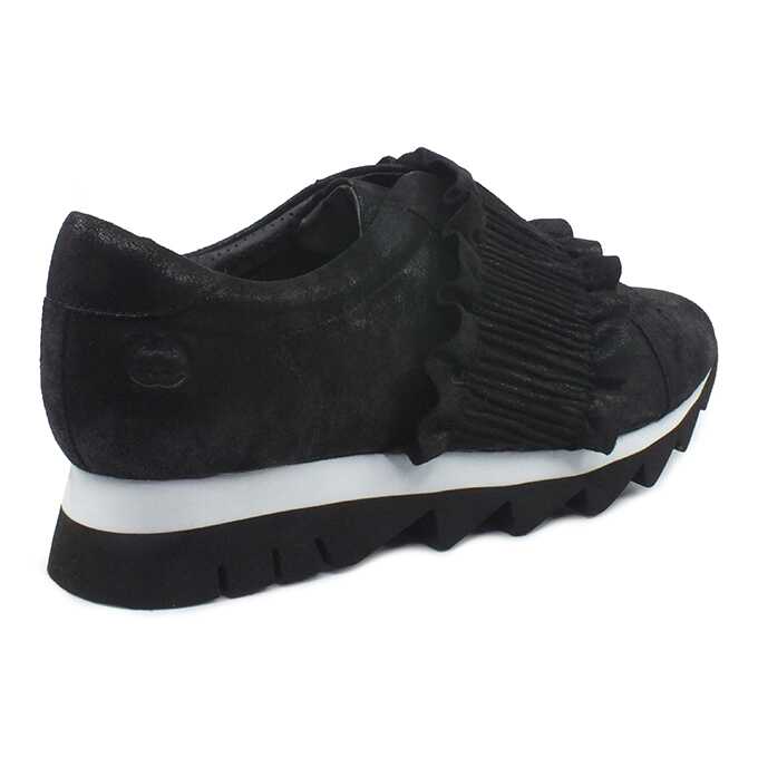 21b0f3b4-de2e-45c9-9dfd-6c12b383270c