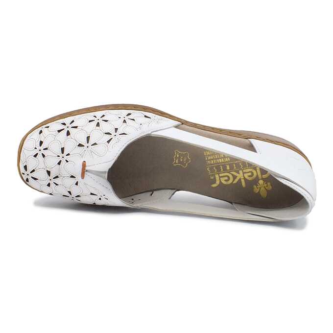 053b86a4-4f3e-488f-afce-e7341e43567d