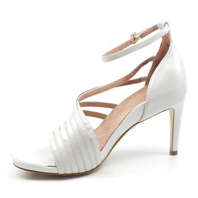 eb98069c-7af0-4966-8a5d-06a3892bf03a