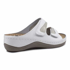 9b8b98a1-1dd7-4d3d-862b-3e112d30d380