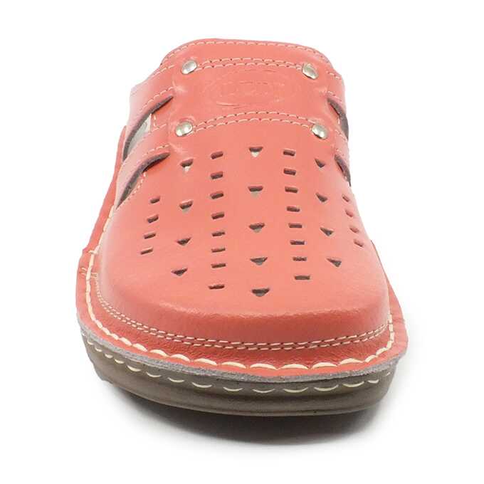 f1409e87-ff42-4f2c-929a-2fd657b5cbf6