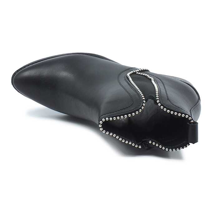 b18fbf98-a9e3-4c71-8a58-59686f3199bd