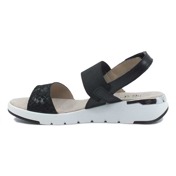 dc7ed027-88d7-466d-aa61-8d784aa70c09