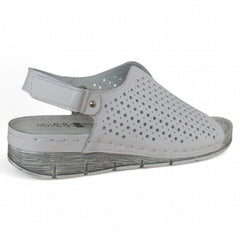 f7549ae1-4f84-40d6-a5da-389009ccdfe2