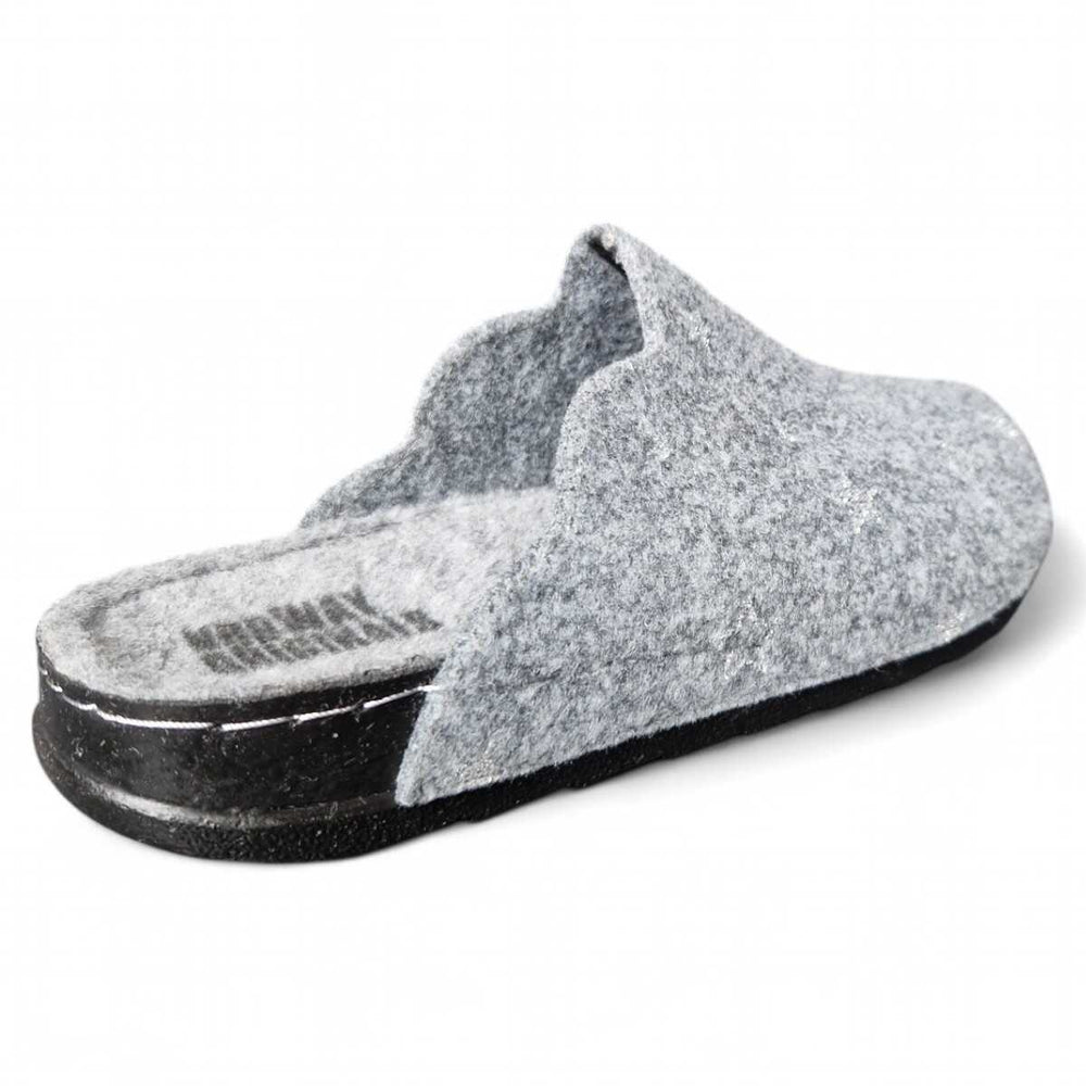 c11eb131-1d75-4140-be2e-da8bdc754cdf