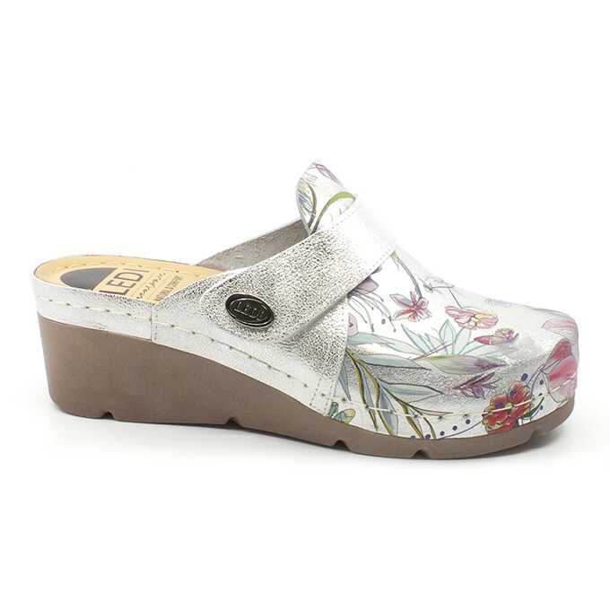 4e0356a7-16a3-4230-9fd0-7bcb4514839f