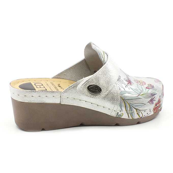 06471acd-aa2d-4f47-a9dd-5d3d0f2eb311