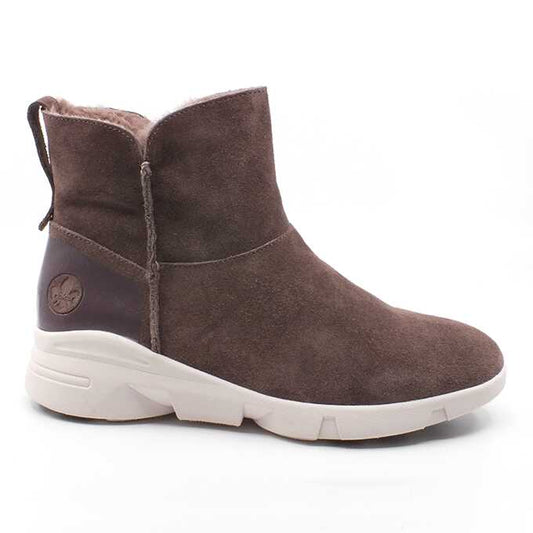 63ae9b5d-981a-40ef-b78b-1d7ee3062410