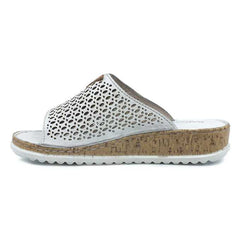 a48bc321-f6bd-424b-8809-28a53fe78c33