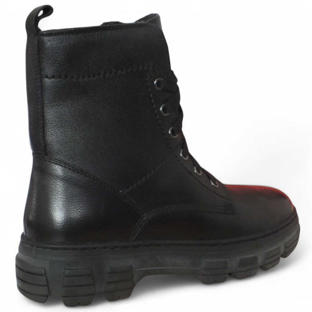 233ae073-e3ce-4080-b62f-ee5b92a4164e