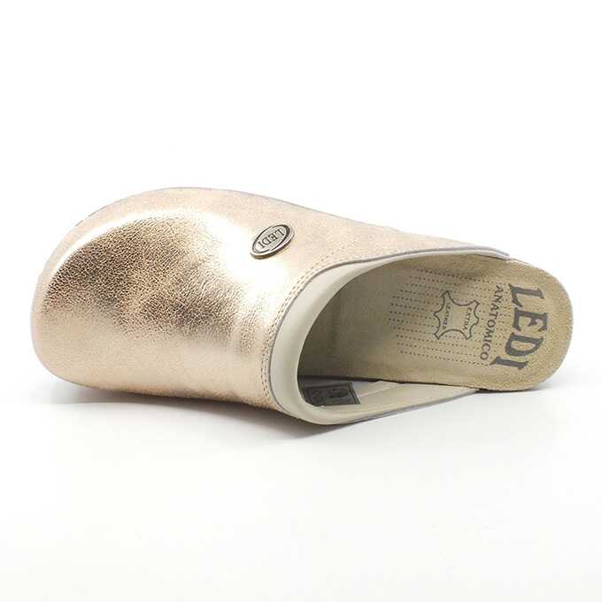 9fe631a6-1084-4aef-a809-79bd6e33107a