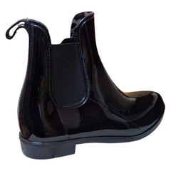 d9f43241-b1a8-4949-9d5d-047e18341bdc