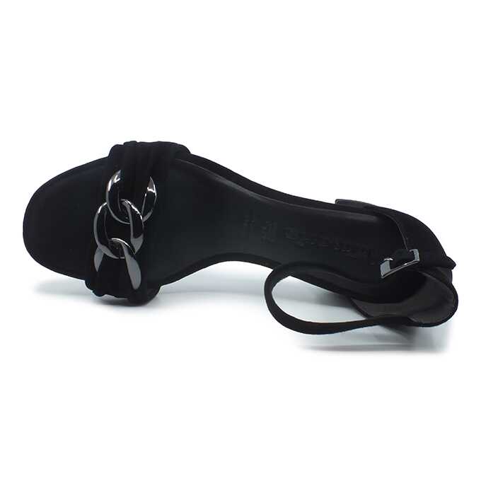 b6e384d1-9f22-4a3d-a8d5-2efadc332efd