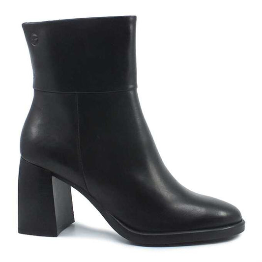 c6d11596-eceb-4786-a12c-d7cf3391f014