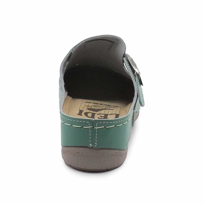 ccb30c7d-7388-47da-a46c-83dd837b0593