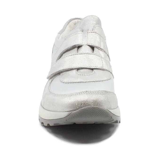 ae0f4e1e-8d8c-475d-ba61-5448d1e26bd1