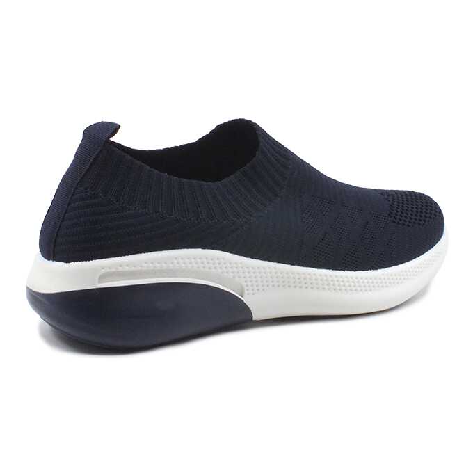 9ccda589-d0e7-44eb-8787-e9eecdede43c