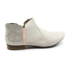 8352ffd5-e8a3-491e-a645-8c5a59767d2d