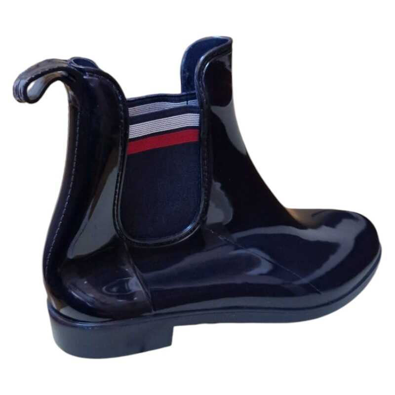 b0ddefb9-e4fc-4486-afb3-2fd0e5731637