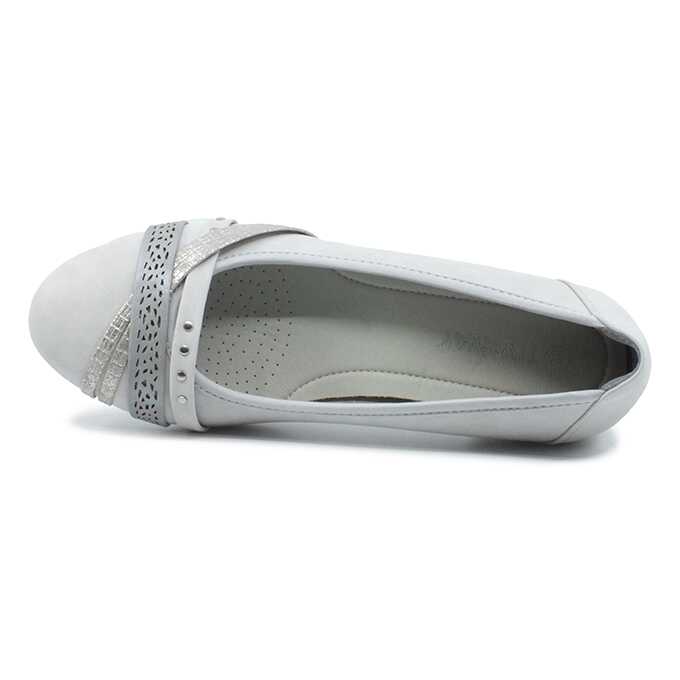 pantofi-cu-toc-mic-eleganti-interior